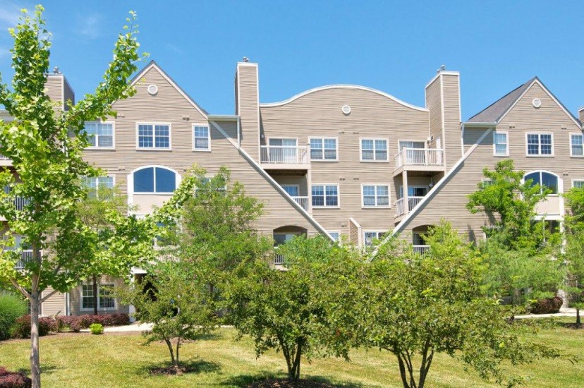 2010_10_25_Stonehaven_Property Photo3 Stonehaven Apartment Living