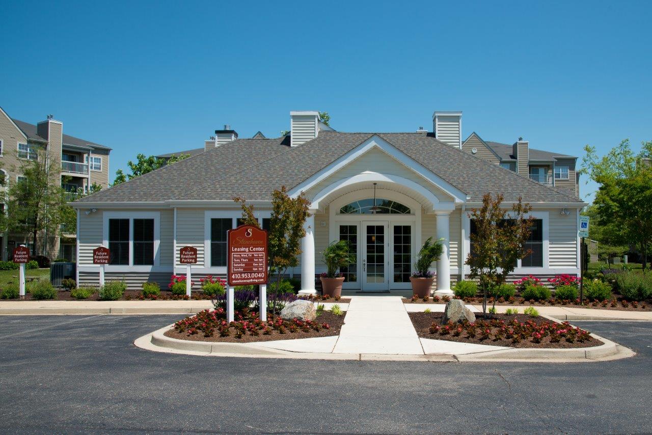 20150522_8178.1 Stonehaven Apartment Living